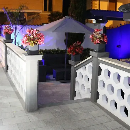 Casa de hóspedes Apple Rome Airport 5*