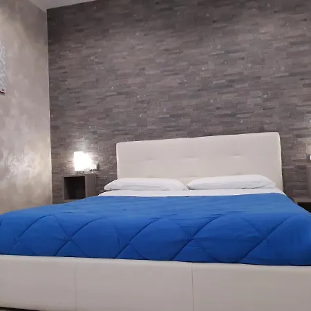 Casa de hóspedes Apple Rome Airport 5*